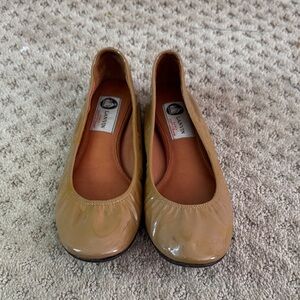 Lanvin Women's Beige Patent Flats